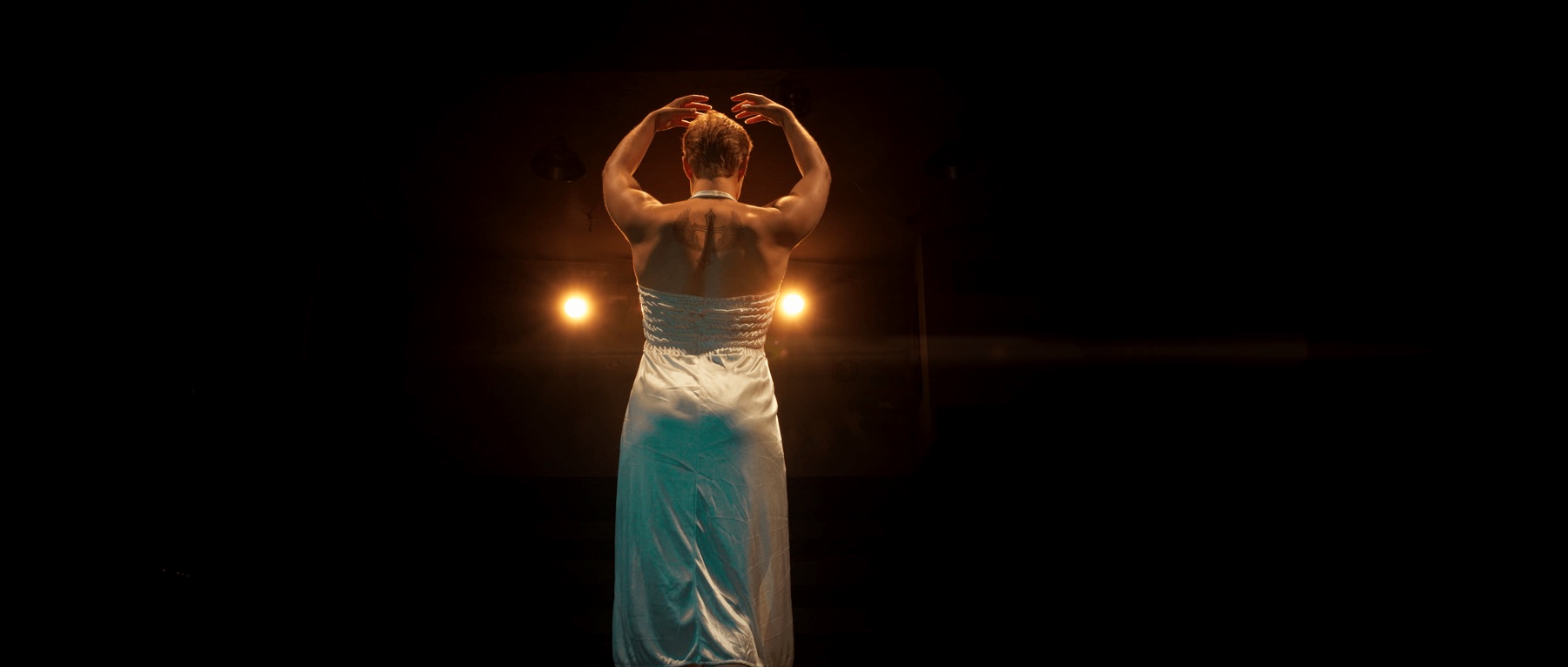 Éclairage de nuit sur le tournage de Clepsydra