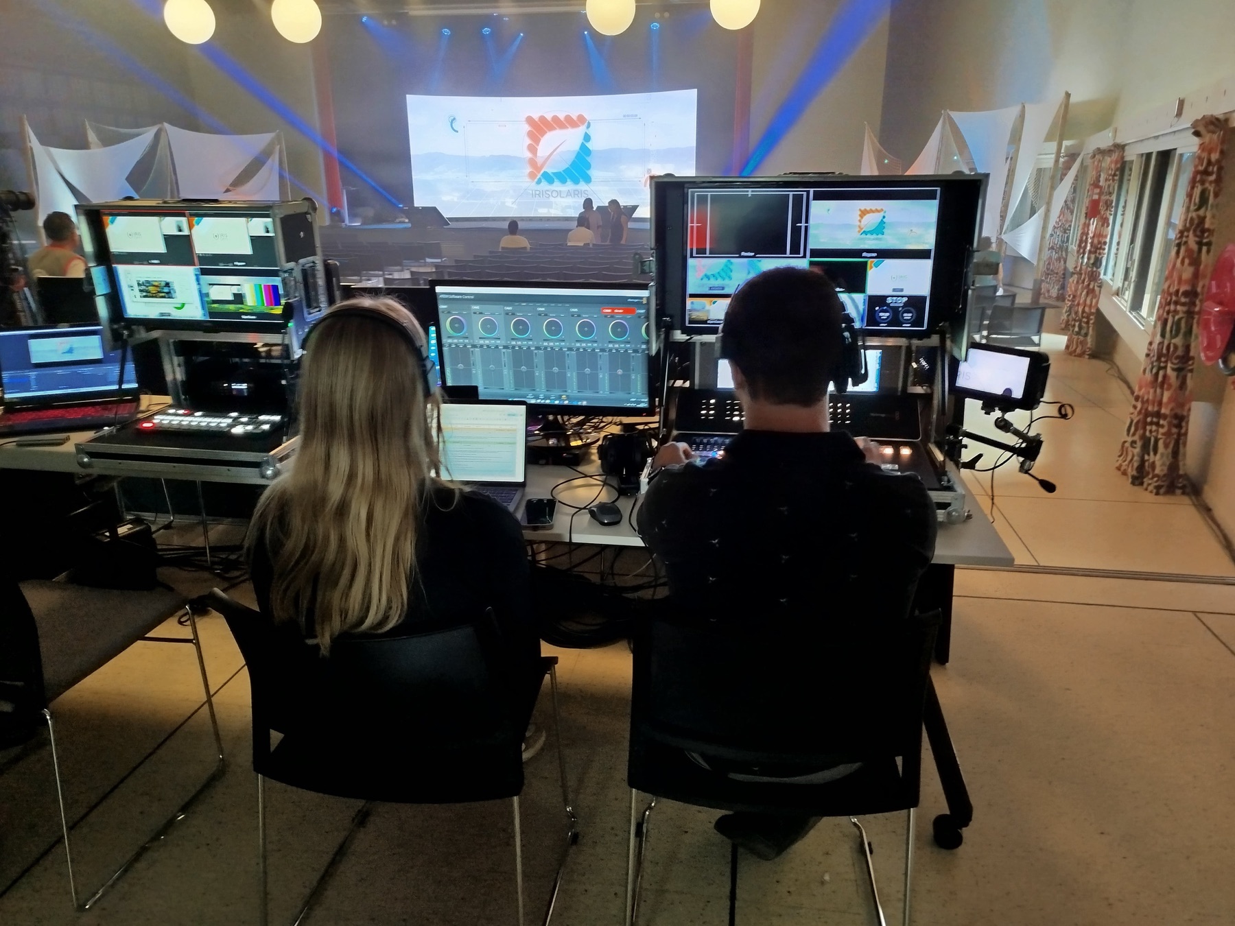 Dispositif de streaming multicaméra en salle